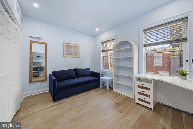 2006 SAINT ALBANS ST, Philadelphia, PA 19146