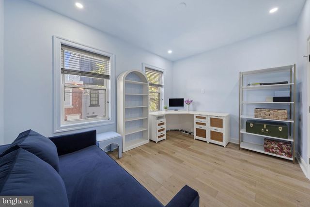 2006 SAINT ALBANS ST, Philadelphia, PA 19146
