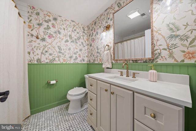 2006 SAINT ALBANS ST, Philadelphia, PA 19146