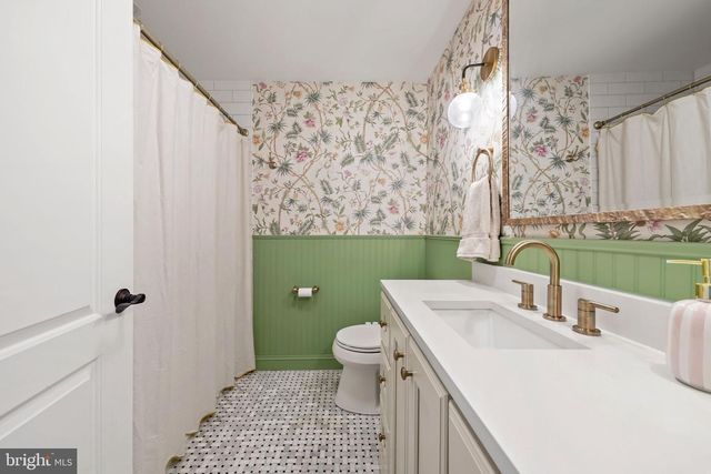 2006 SAINT ALBANS ST, Philadelphia, PA 19146