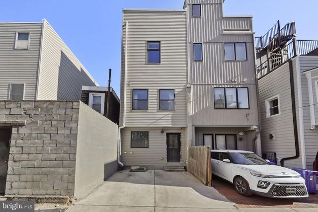 2006 SAINT ALBANS ST, Philadelphia, PA 19146