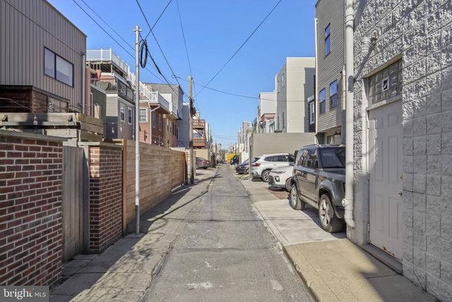 2006 SAINT ALBANS ST, Philadelphia, PA 19146
