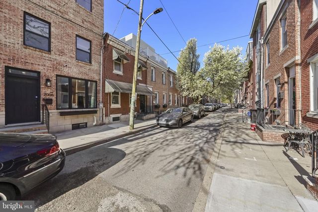 2006 SAINT ALBANS ST, Philadelphia, PA 19146