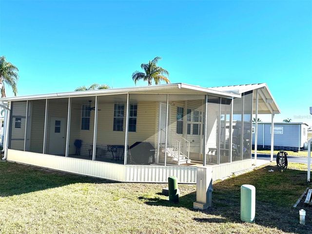 11228 102ND STREET N 180, Largo, FL 33773