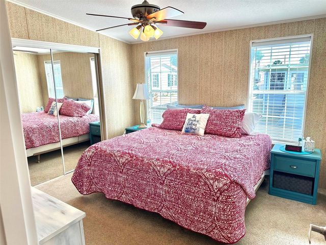 11228 102ND STREET N 180, Largo, FL 33773