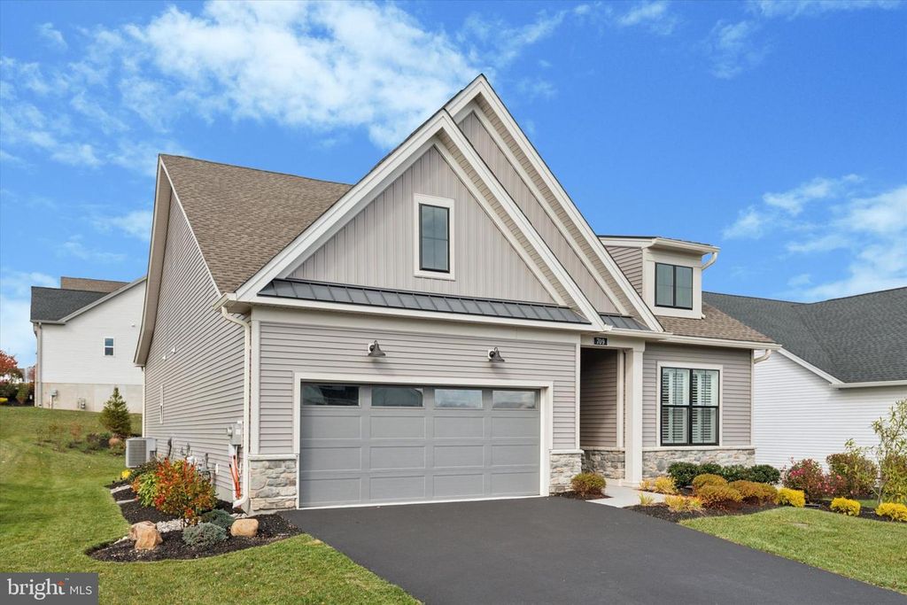 709 APPALOOSA RD, Downingtown, PA 19335