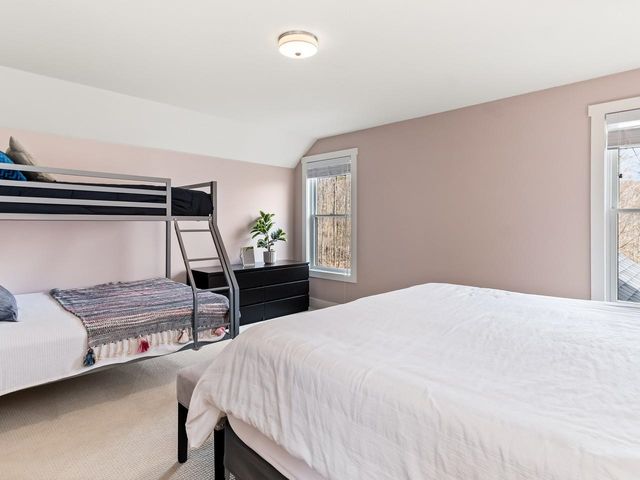 118 Brigham Hill Lane, Essex, VT 05452