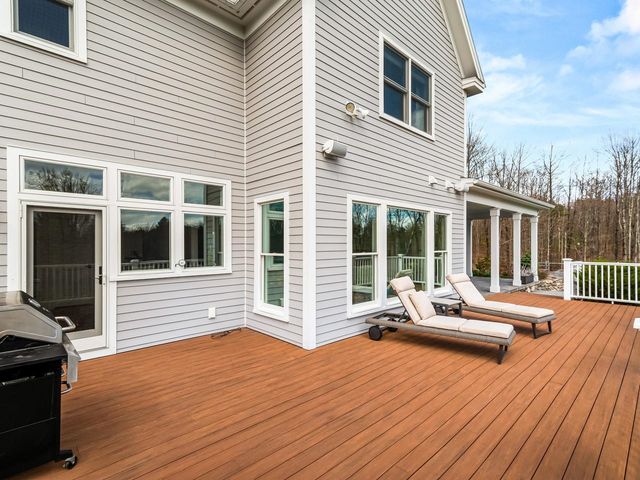 118 Brigham Hill Lane, Essex, VT 05452