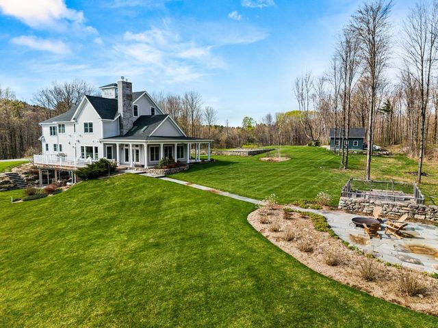 118 Brigham Hill Lane, Essex, VT 05452