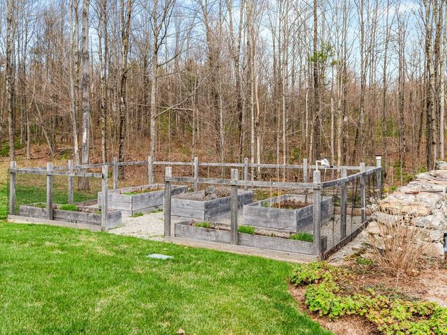 118 Brigham Hill Lane, Essex, VT 05452