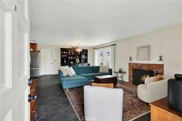 8401 INDIANAPOLIS, Huntington Beach, CA 92646