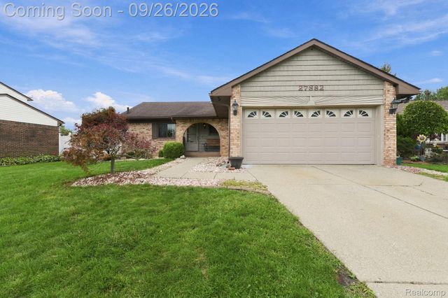 27882 White Oak Drive, Brownstown Charter Township, MI 48183