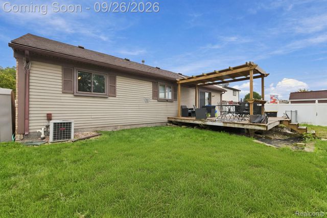 27882 White Oak Drive, Brownstown Charter Township, MI 48183