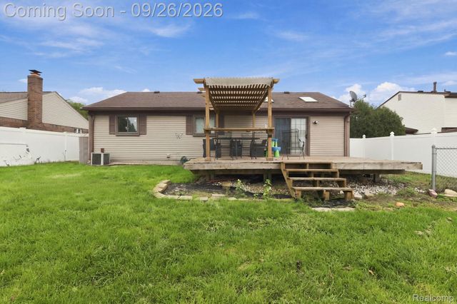 27882 White Oak Drive, Brownstown Charter Township, MI 48183