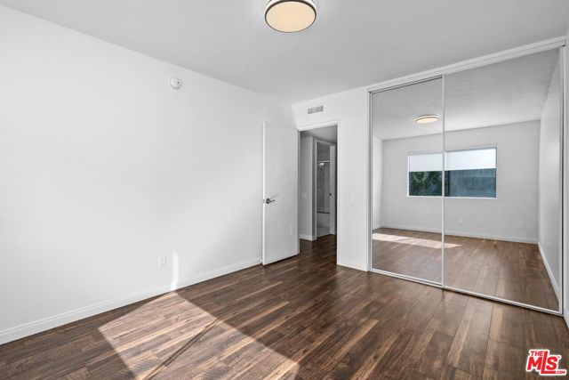 6225 Shoup Avenue 109, Woodland Hills (los Angeles), CA 91367