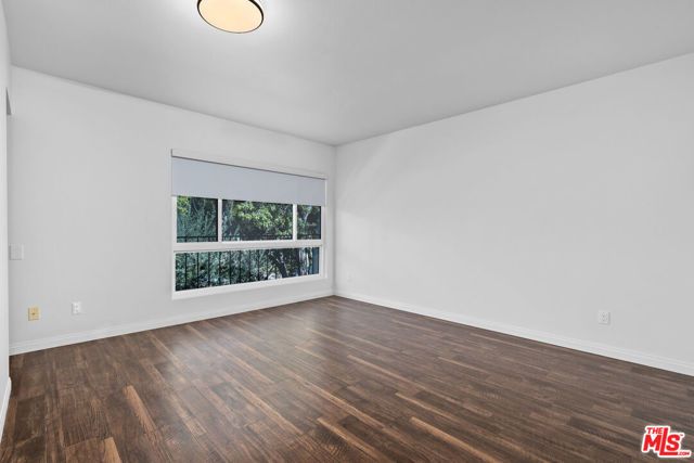 6225 Shoup Avenue 109, Woodland Hills (los Angeles), CA 91367