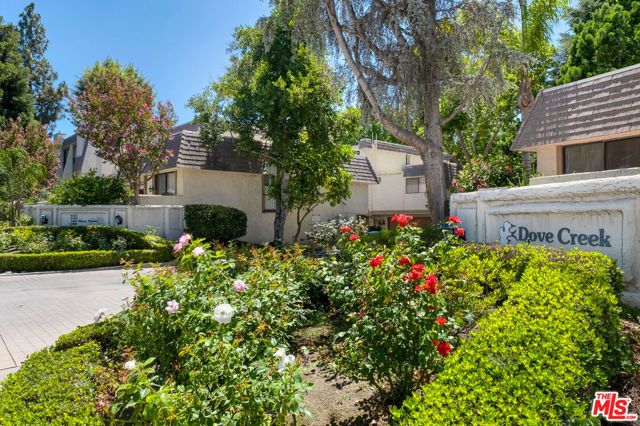 6225 Shoup Avenue 109, Woodland Hills (los Angeles), CA 91367