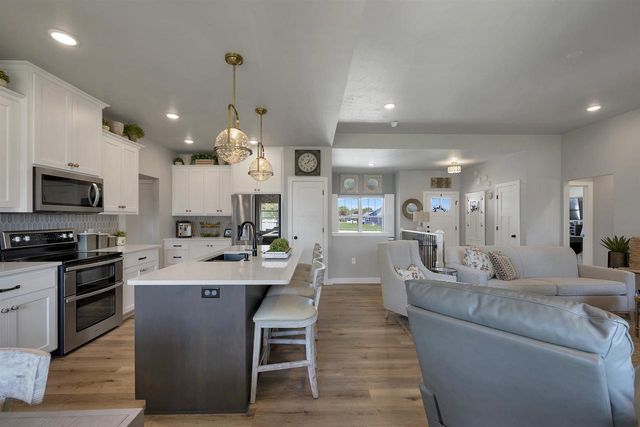 2217 FOX POINT COURT, De Pere, WI 54115