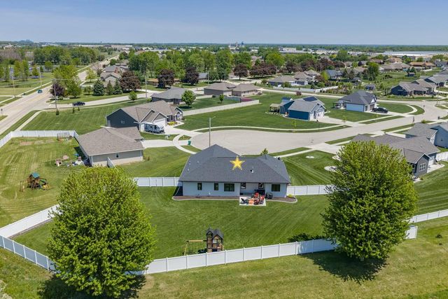 2217 FOX POINT COURT, De Pere, WI 54115