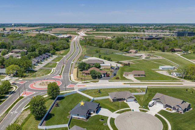 2217 FOX POINT COURT, De Pere, WI 54115