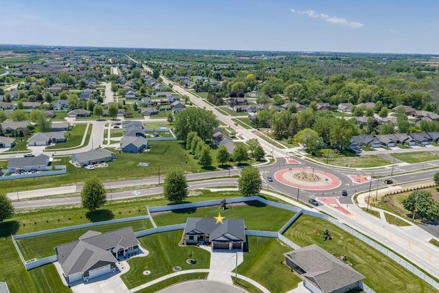 2217 FOX POINT COURT, De Pere, WI 54115