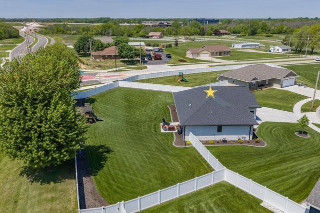 2217 FOX POINT COURT, De Pere, WI 54115