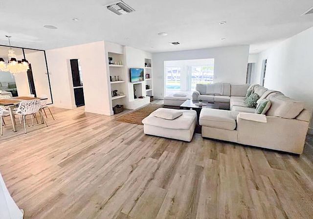 1919 Sunrise Key Boulevard, Fort Lauderdale, FL 33304