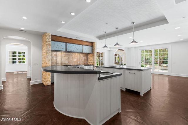 1101 Oak Mirage Place, Westlake Village, CA 91362