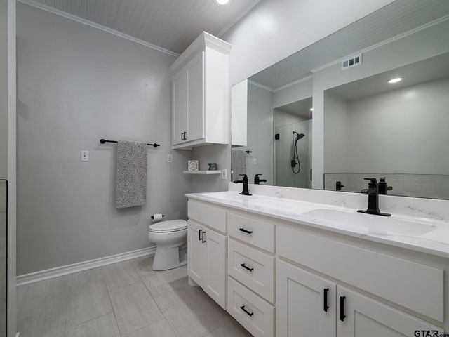 14121 Pine Overlook Dr, Flint, TX 75762