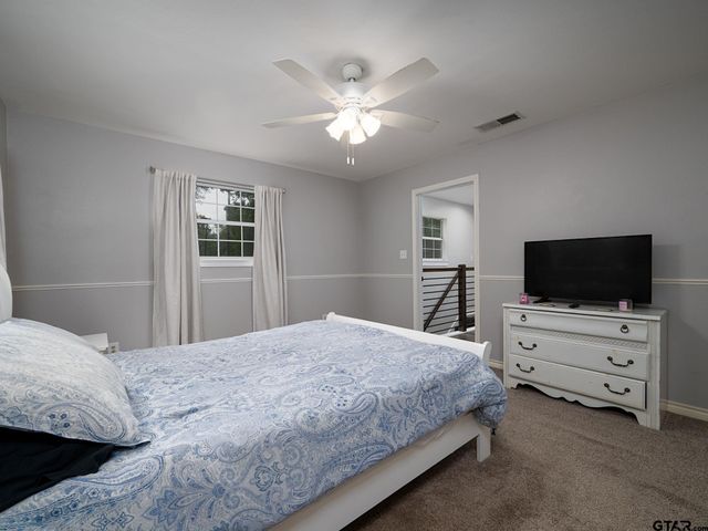 14121 Pine Overlook Dr, Flint, TX 75762