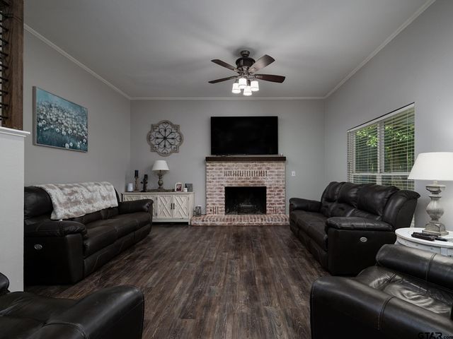 14121 Pine Overlook Dr, Flint, TX 75762