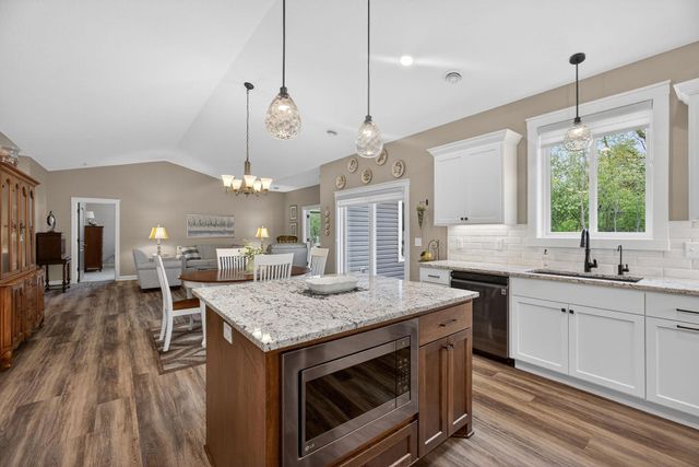 4721 381st Trail, North Branch, MN 55056