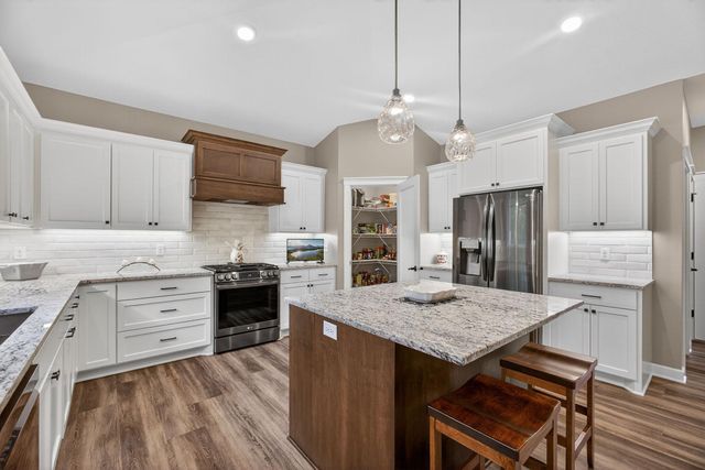 4721 381st Trail, North Branch, MN 55056