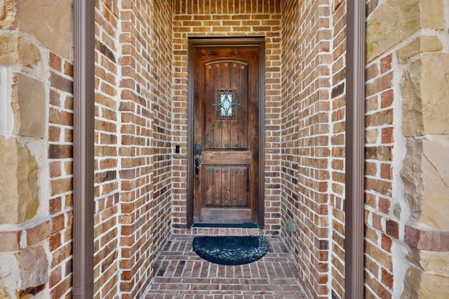 110 Highwood Avenue, Oak Point, TX 75068