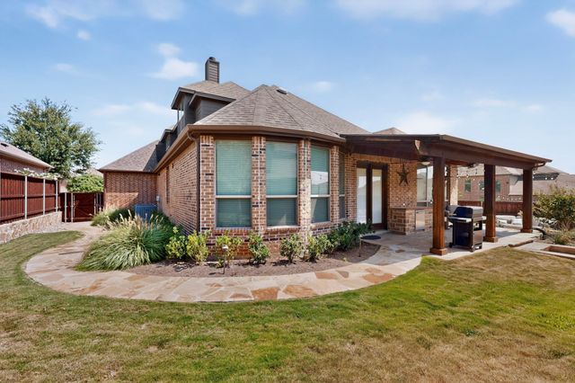 110 Highwood Avenue, Oak Point, TX 75068