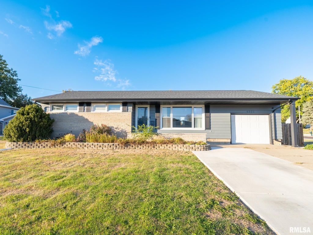 4901 W PFEIFFER Road, Bartonville, IL 61607