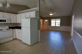 203 Lauren Court, New Bern, NC 28562
