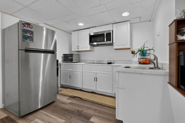 120 Mooresville Road, Manchester, NH 03103