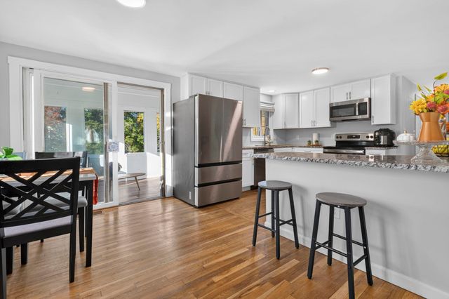 120 Mooresville Road, Manchester, NH 03103