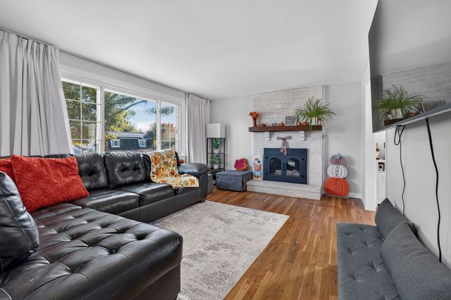 120 Mooresville Road, Manchester, NH 03103