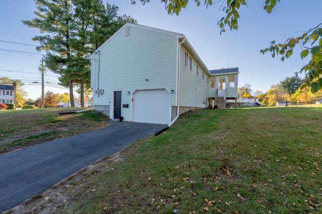 120 Mooresville Road, Manchester, NH 03103