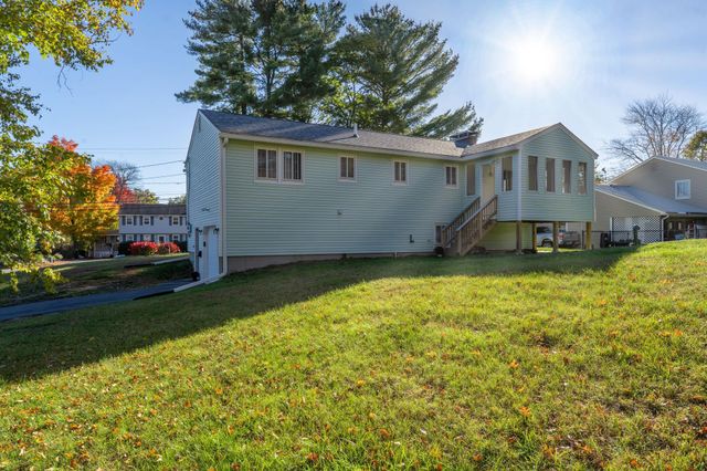 120 Mooresville Road, Manchester, NH 03103