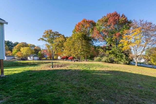 120 Mooresville Road, Manchester, NH 03103