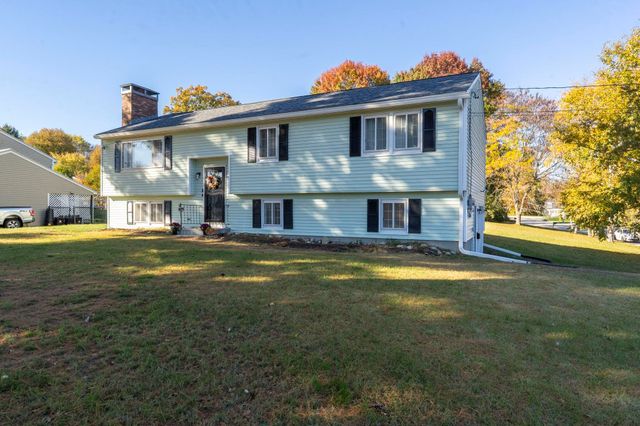 120 Mooresville Road, Manchester, NH 03103