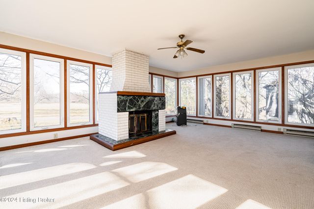 8221 Wolf Pen Branch Rd, Prospect, KY 40059