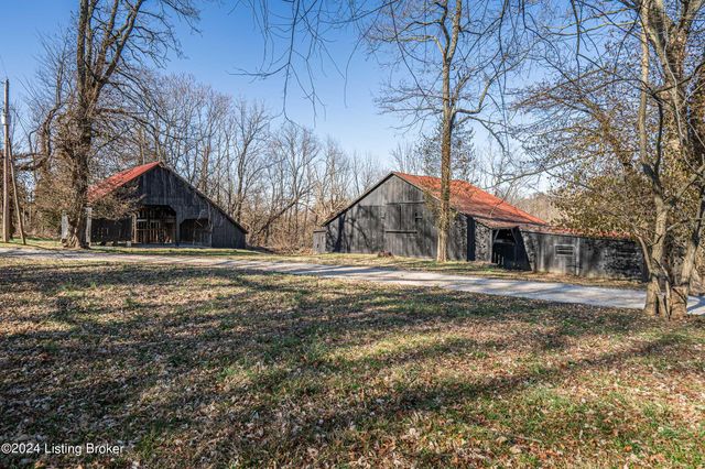 8221 Wolf Pen Branch Rd, Prospect, KY 40059