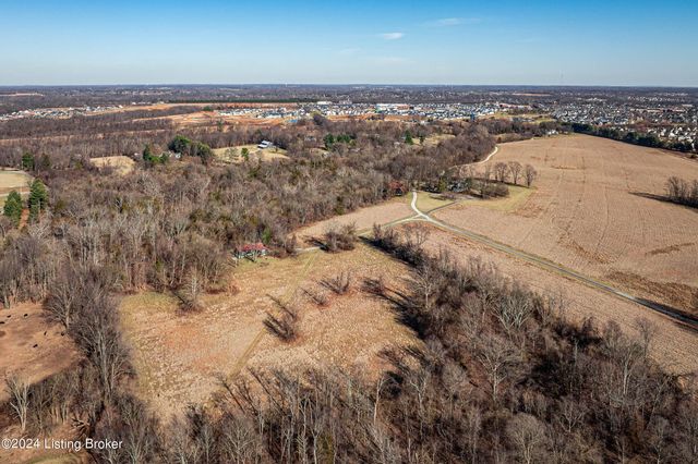 8221 Wolf Pen Branch Rd, Prospect, KY 40059