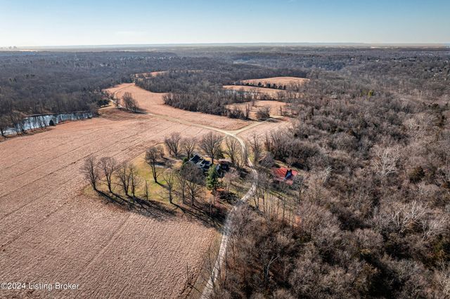 8221 Wolf Pen Branch Rd, Prospect, KY 40059