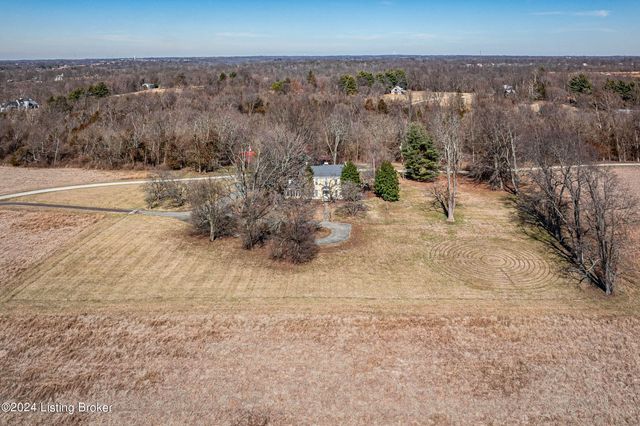 8221 Wolf Pen Branch Rd, Prospect, KY 40059