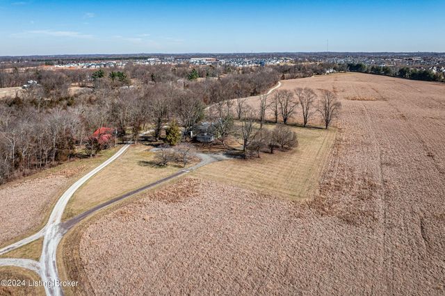 8221 Wolf Pen Branch Rd, Prospect, KY 40059